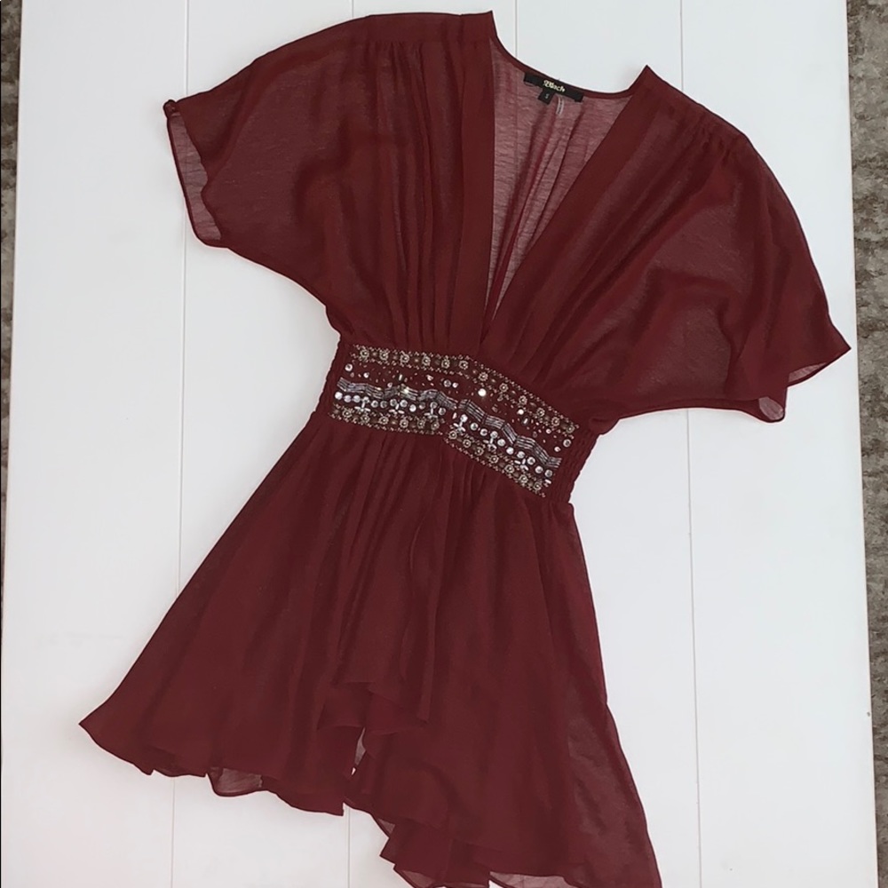 BUCKLE Beautiful Top!